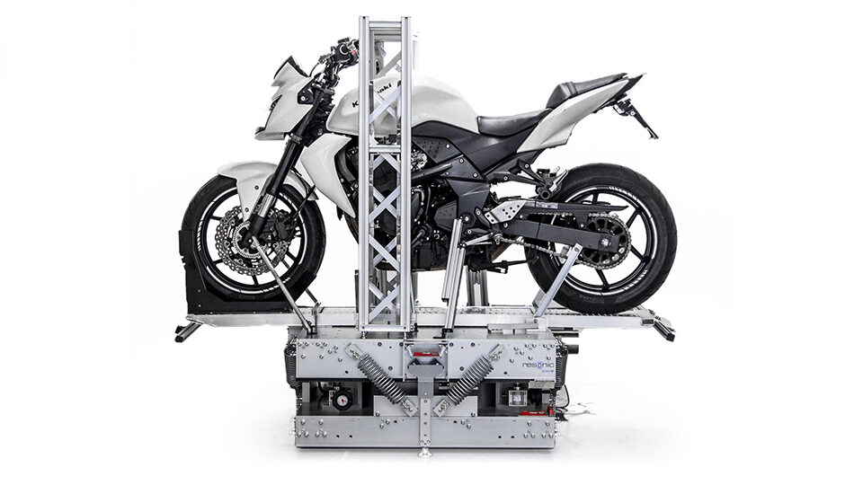 moment-of-inertia-center-of-mass-measurement-motorbike-motorcycle