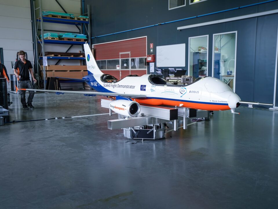 measure-center-of-gravity-aircraft